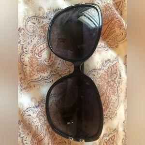 Black Marc by Marc jacobs sun glasses